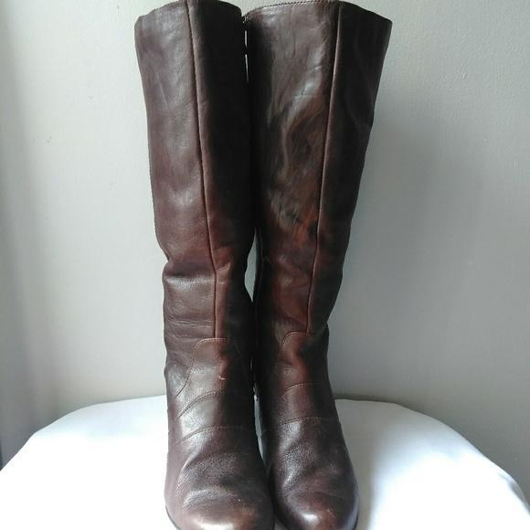 Born Brown Boots - Picture 4 of 8